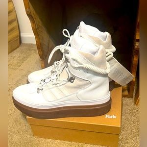 IVY PARK x Adidas Boots size 11.5wmns PRELoved